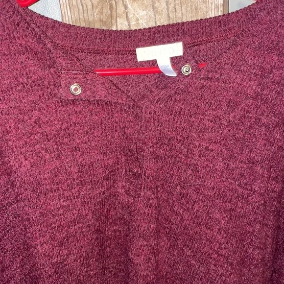 Cropped sweater - Picture 2 of 4